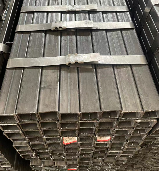 定西工业用梯子 镀锌管焊接梯子 铁梯子方管梯